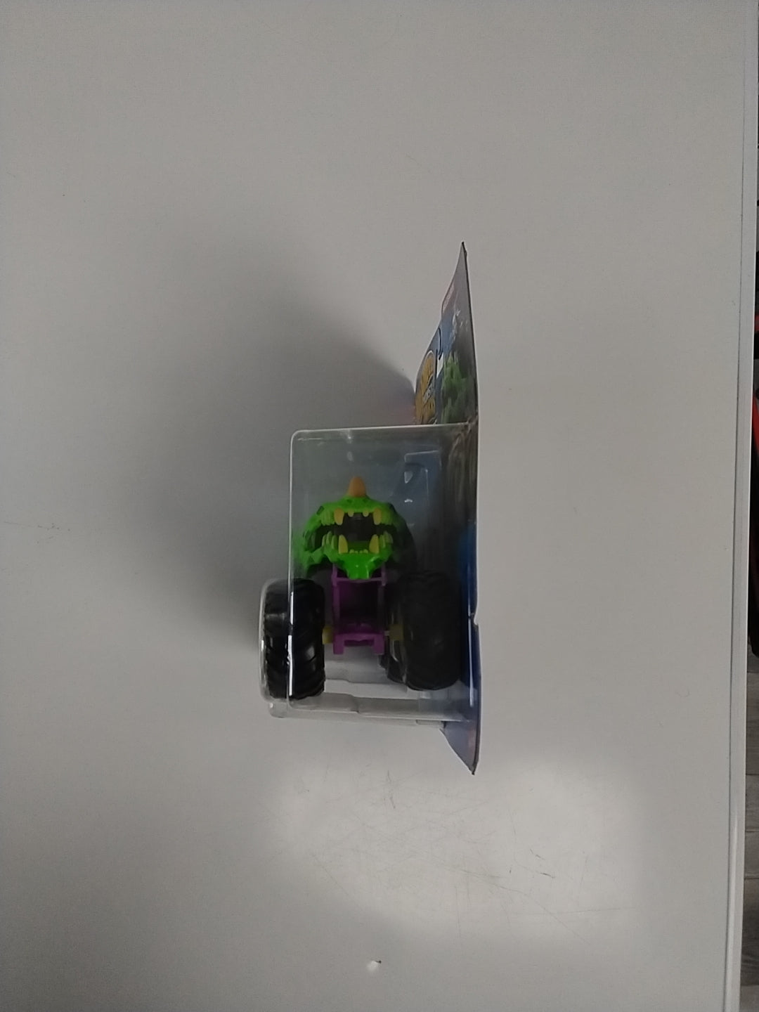 Hot Wheels Monster Trucks Big Rigs SKELESAURUS